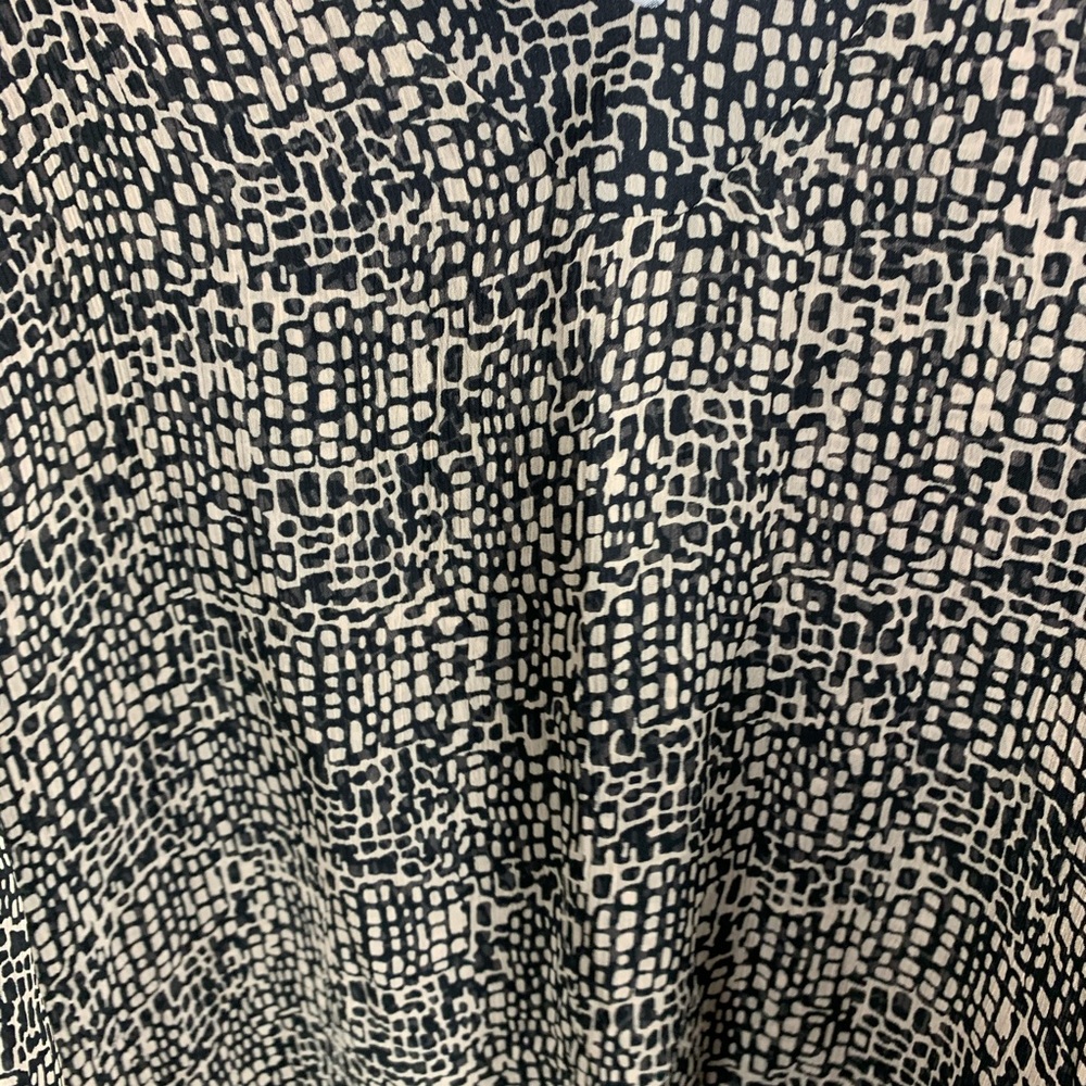 Brown/Black Flowy Dana Buchman LG Blouse - Picture 3 of 4